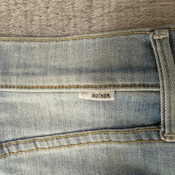 MOTHER The Sacred Mini Fray Denim Skirt Size 26 Light Wash Distressed - Picture 9 of 10